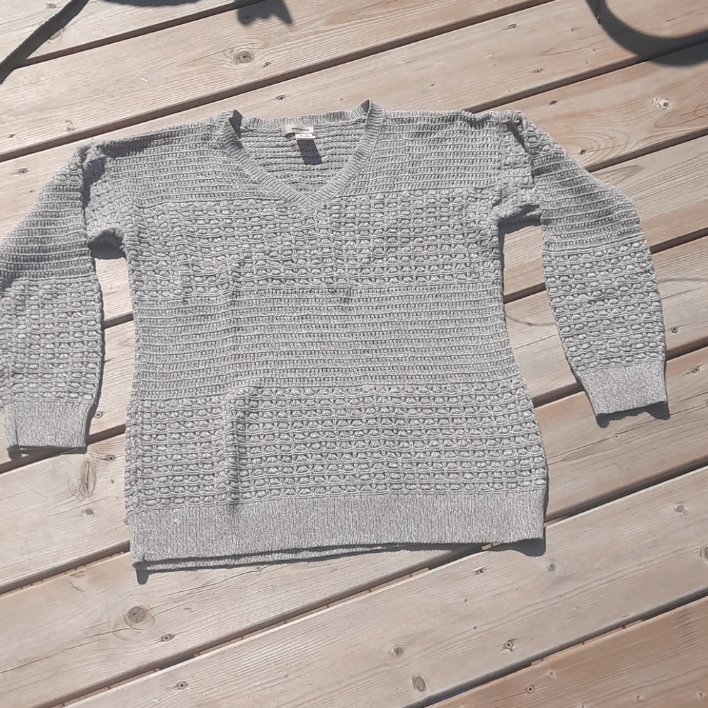 DKNY sweater